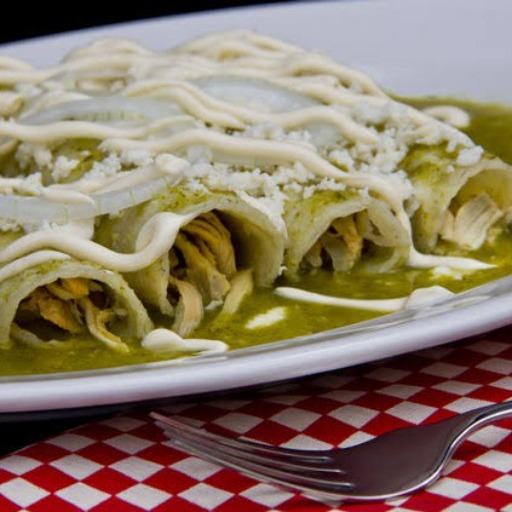 Enchiladas Verdes o Rojas