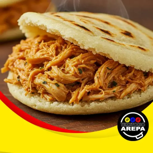 AREPA DE POLLO