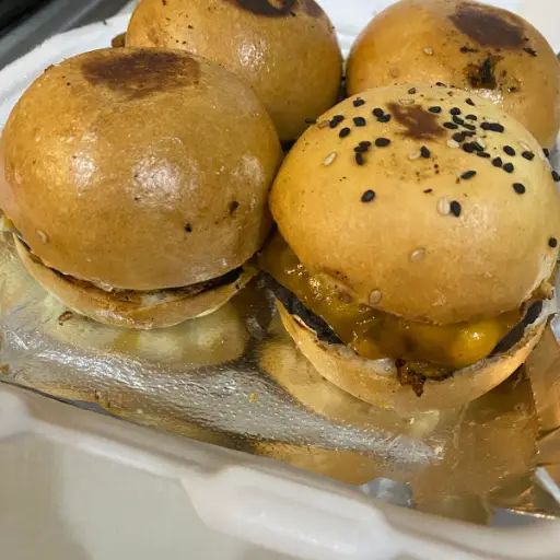 MINI BURGERS 