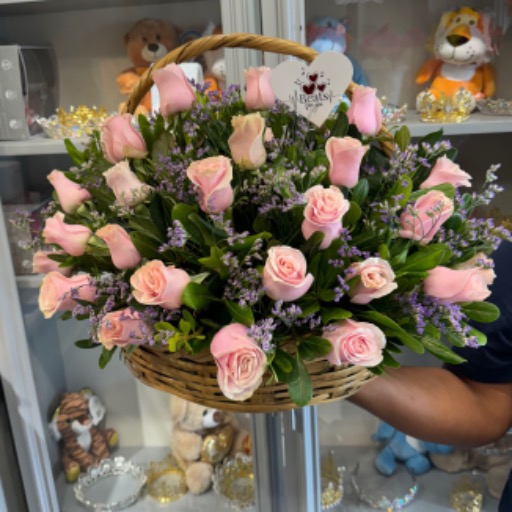 Canasta de rosas 