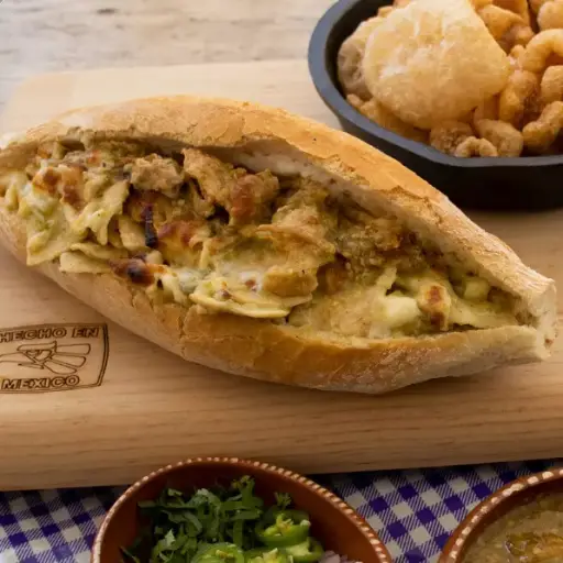 Lonche Jalisquil Chicharrón