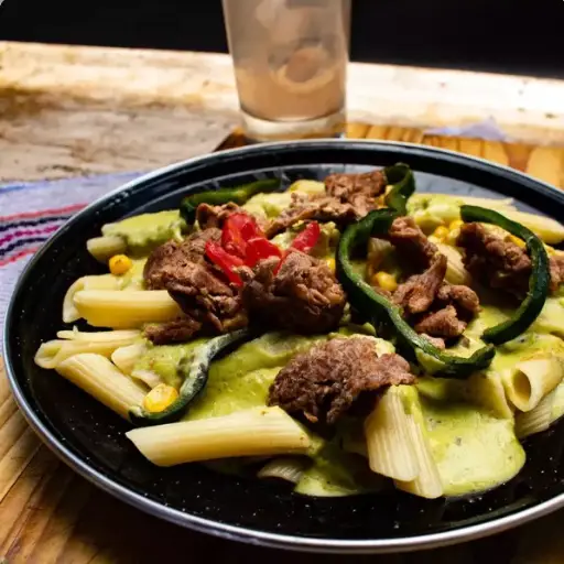 Fusilli a la Poblana con Res