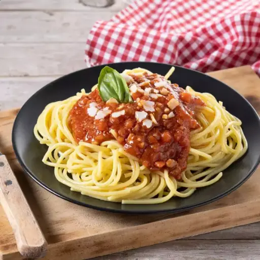 Spaguetti Pomodoro con Pollo