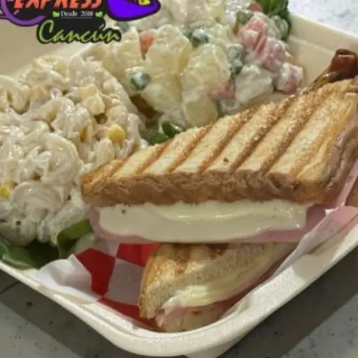 Sandwich Clásico 