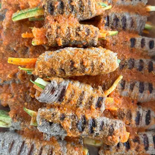 Rollitos de milanesa y vegetales