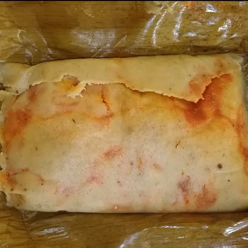 Tamal de Pollo (rojo)
