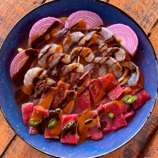 Aguachile de camarón y atún 