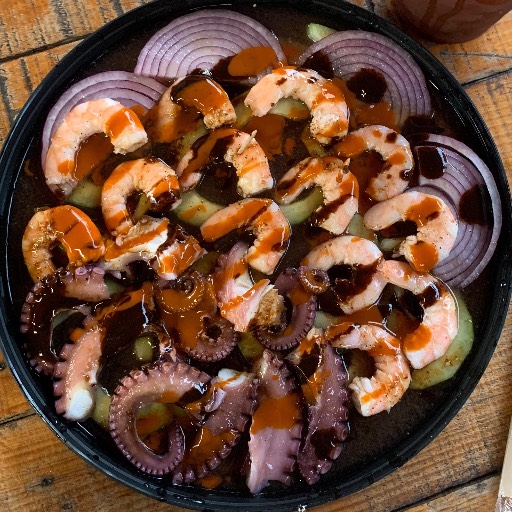 Camarón con pulpo para picar