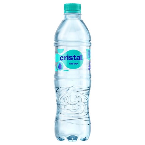 Agua natural embotellada 