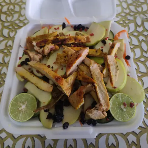 Ensalada Campirana con fajitas de pollo