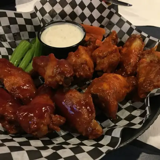 Alitas Asadas Al Carbon