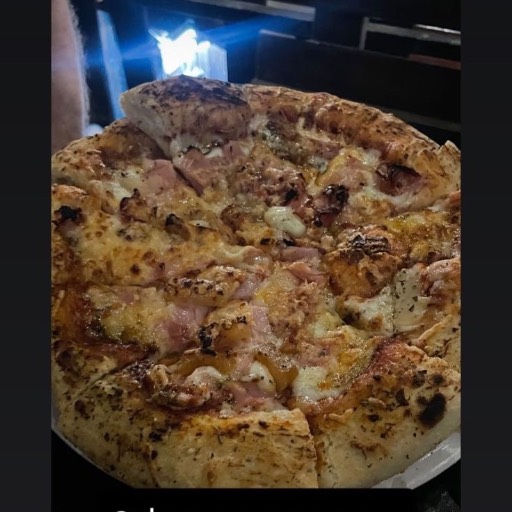 Pizza Hawai deluxe 