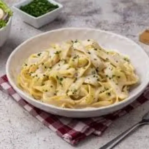 Fettuccine Alfredo