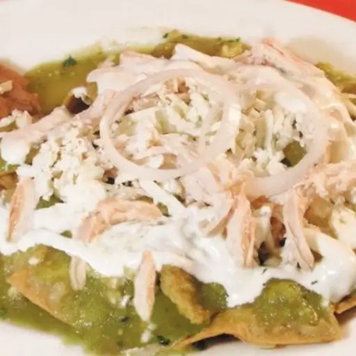 Chilaquiles Verdes con Pollo