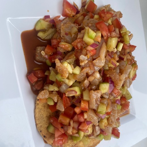Tostada de ceviche de curvina