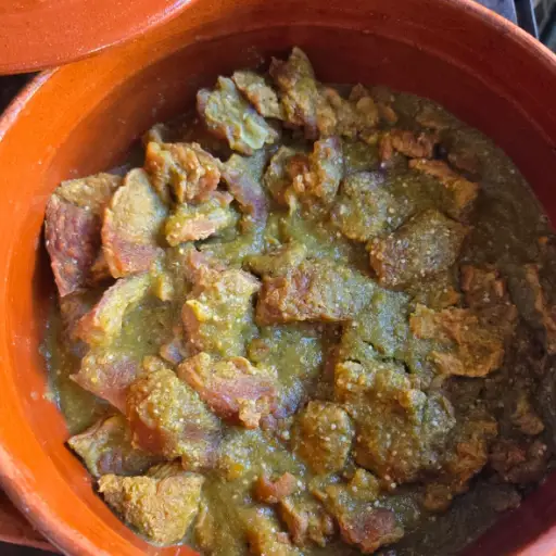 Quesadilla de Chicharrón en Salsa Verde