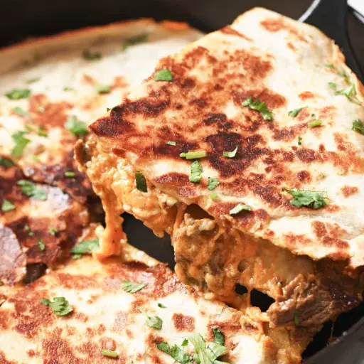 QUESADILLA DE ASADA 