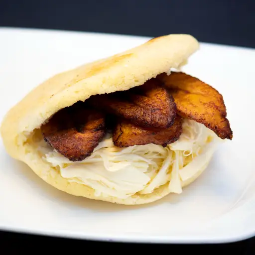 Arepa de Tajada y Queso