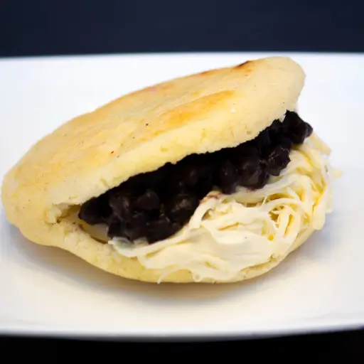 Arepa Dominó