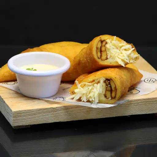 Empanada de Tajada y Queso