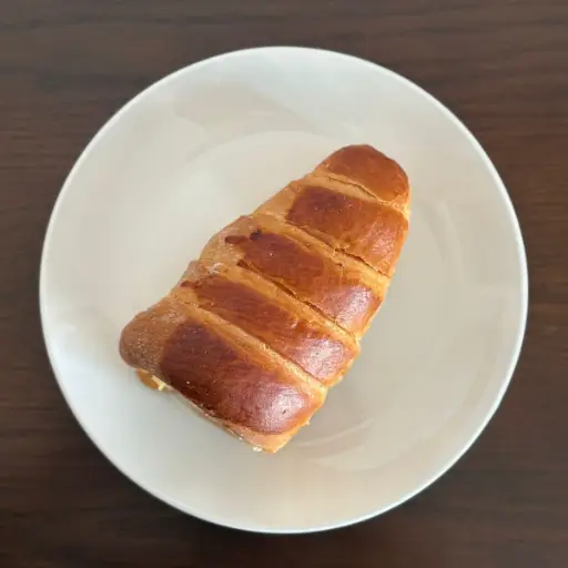 Cono relleno de Crema Pastelera