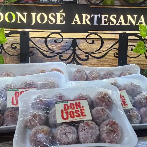 ALBONDIGAS DE RES