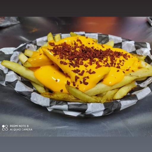 Papas con Queso y Tocino (400g)