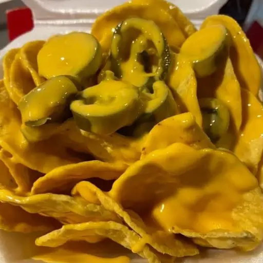 Nachos con queso 