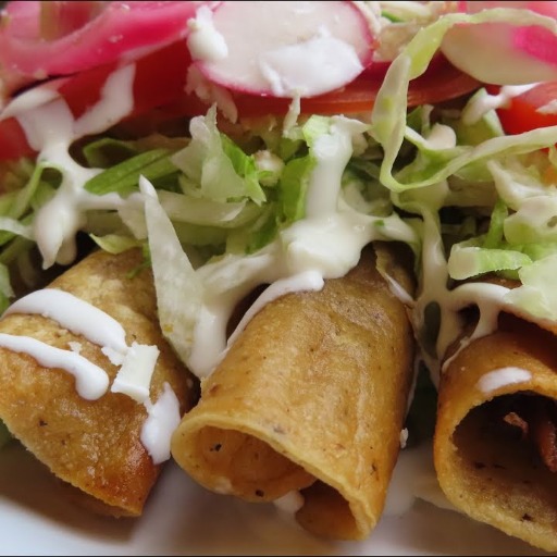 Tacos de deshebrada