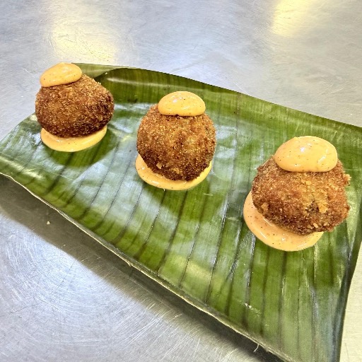 Croquetas de longaniza pollo