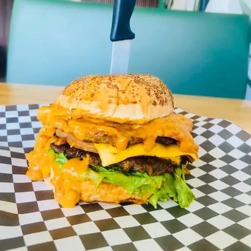 GRAND CHIPOTLE BURGER