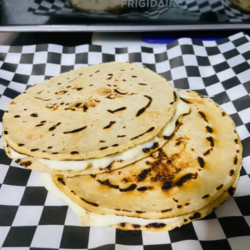 TORTILLAS CON QUESILLO