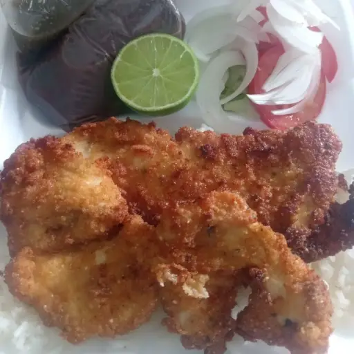 Milanesa de puerco empanizado 