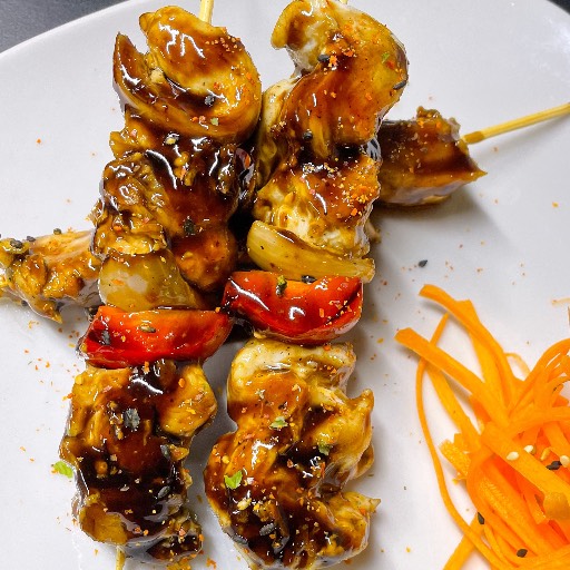 yakitoris de pollo