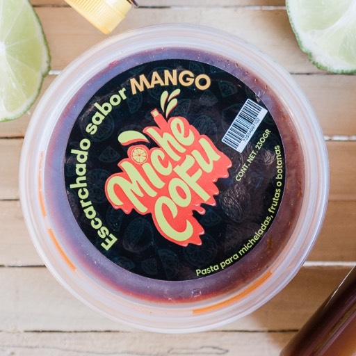 Traste de escarchado de chamoy 