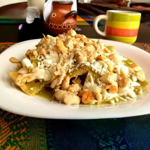 Chilaquiles con Pollo