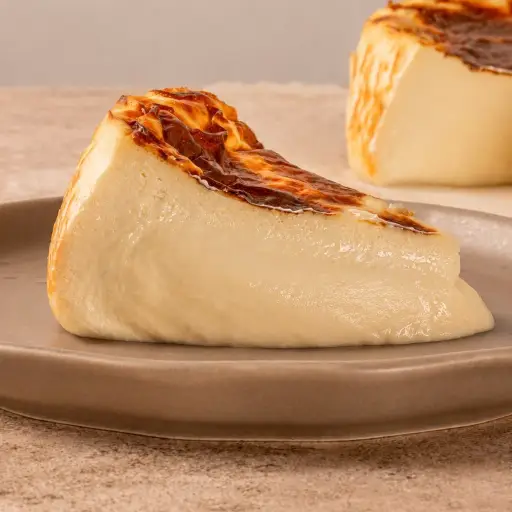 Rebanada de tarta Vasca