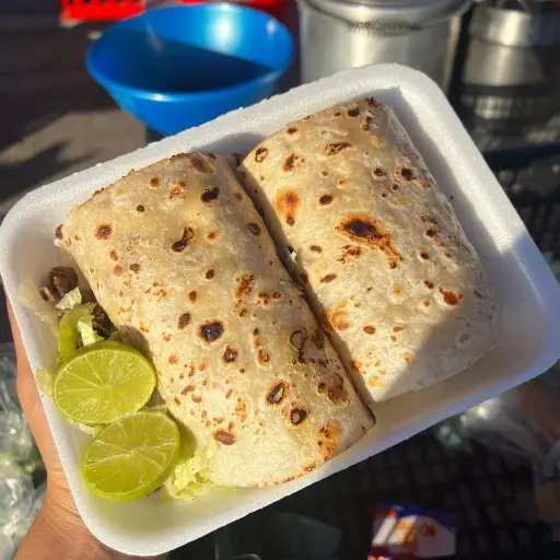 BURRITO DE GUISO