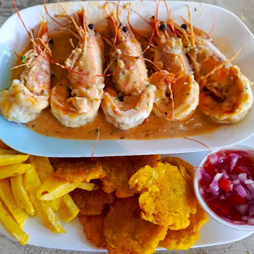 Langostinos al Ajillo 