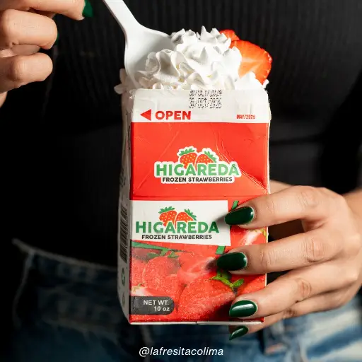 Cajita de fresas congeladas 