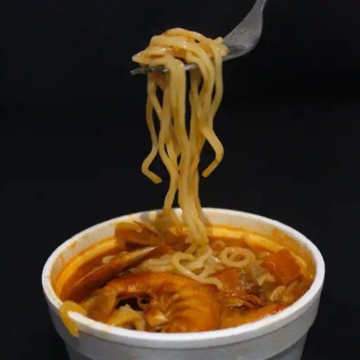 CALDO DE CAMARÓN SECO CON RAMEN