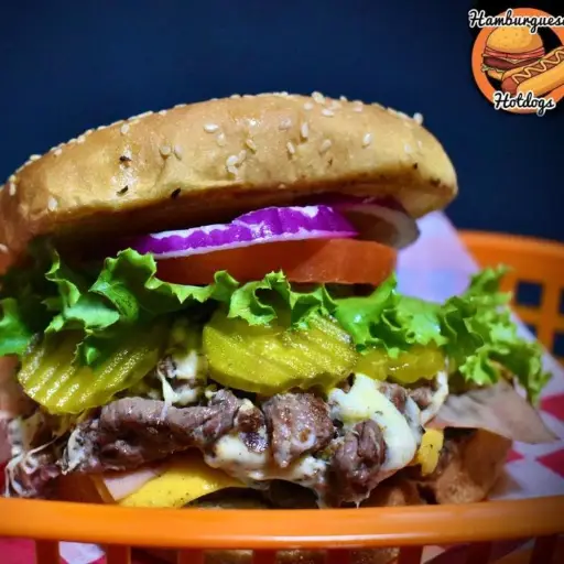 HAMBURGUESA ARRACHERA