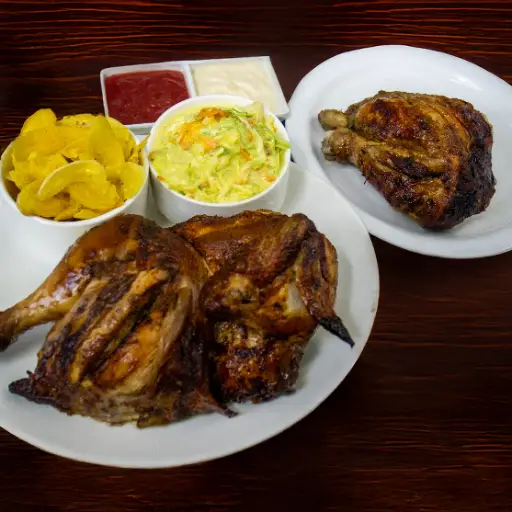 Medio Pollo + 1 Cuarto