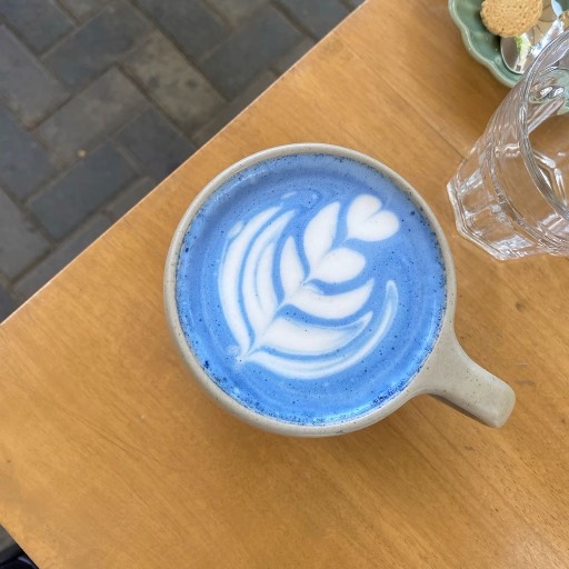 Caliente - Nube de Mariposa