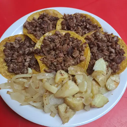 Tacos de carne asada 