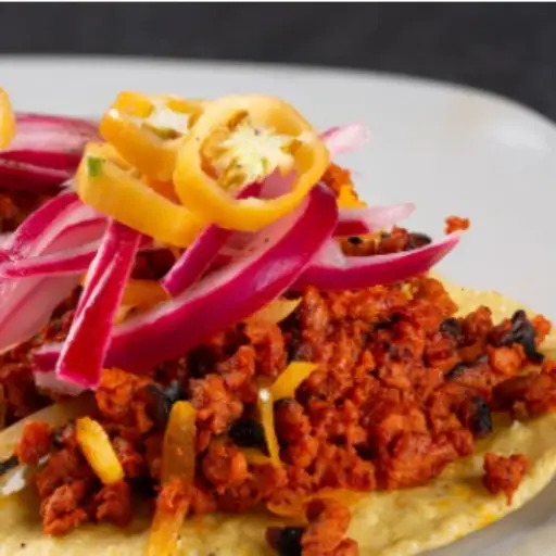 Tostadas con cochinita Pibil 