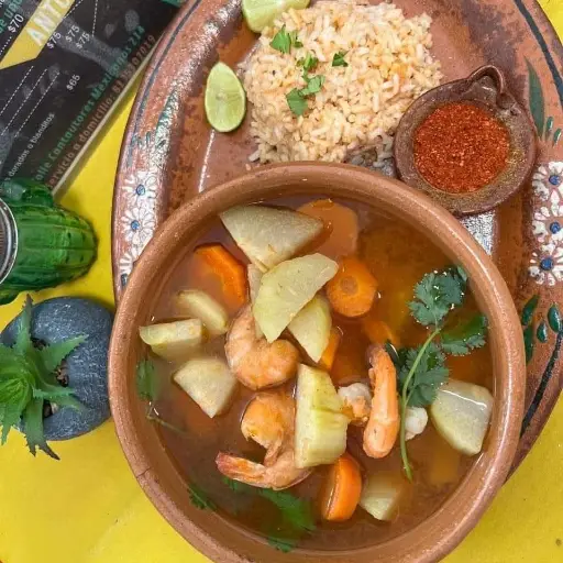 Caldo de camarón 
