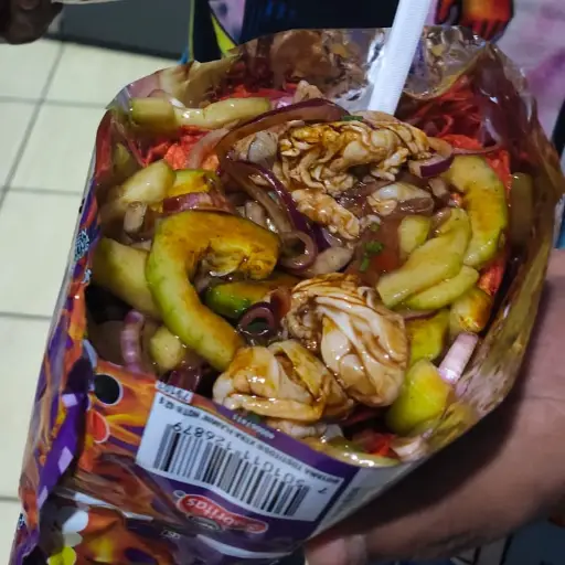 Tostitos de CEVICHE y aguachile 