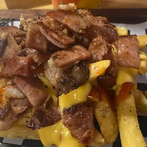 Papas a la francesa con tocino grandes