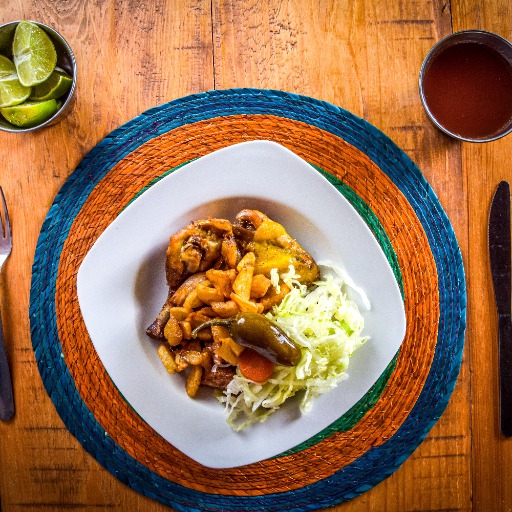 Orden chica pollo frito "la picha" Surtida